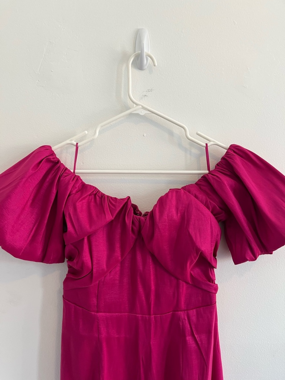 Abercrombie & Fitch Fuchsia Off-Shoulder Puff Sleeve Midi Dress - Picture 3 of 6
